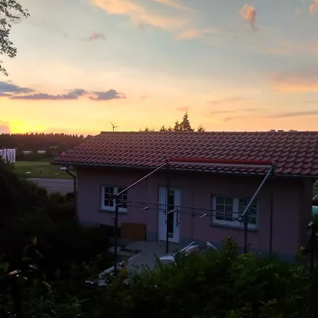Kleines Gartenhaus am Mahler Großschirma Exterior foto